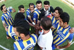 تراکتورسازی مقابل گسترش متوقف شد و استقلال اهواز بازهم باخت