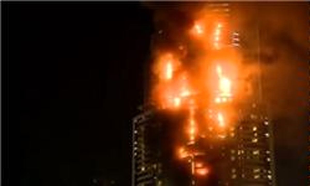 آتش‌سوزی در هتل ۶۳ طبقه‌ای دبی که شب گذشته آغاز شده بود، دوباره از سر گرفته شد/ فارس