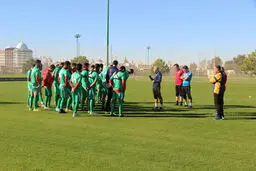 امیدها امشب عازم امارات می‌شوند