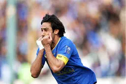 واکنش فرهاد مجیدی به خبر آتش‌سوزی در امارات+ عکس