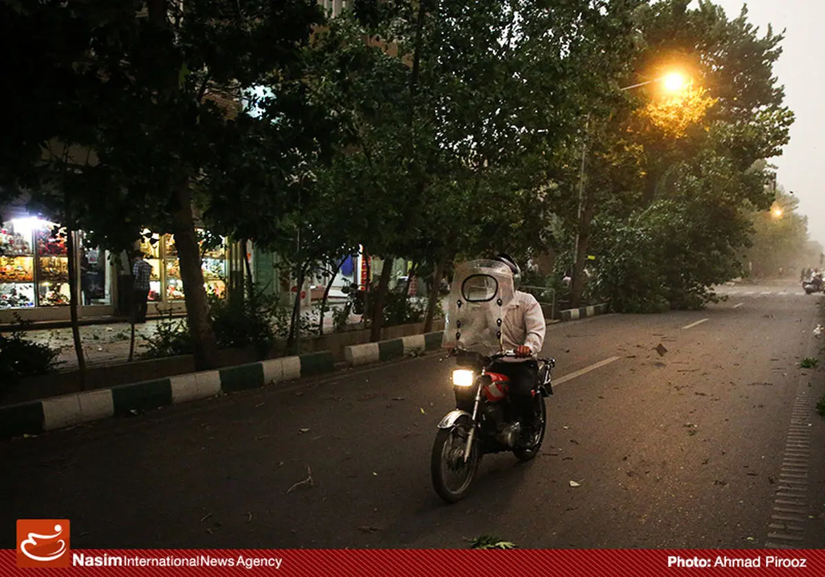 تندباد ۸۸ کیلومتری مناطق مرکزی اردبیل را درنوردید/فارس