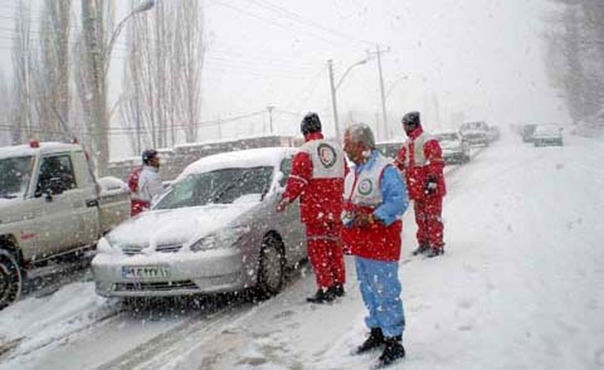 امدادرسانی به ۱۸ هزار تن در برف و کولاک ۲۱ استان کشور
