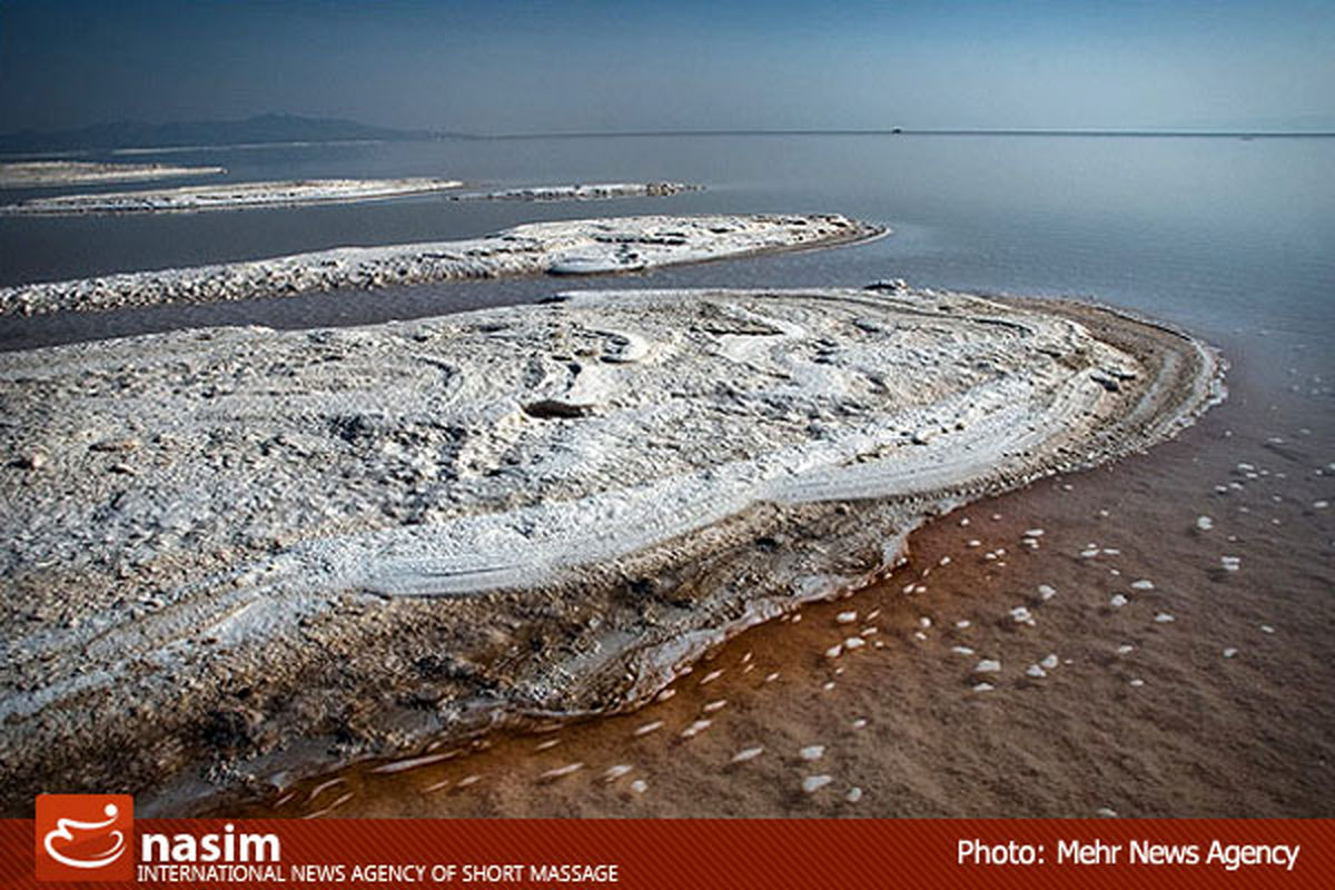 آخرین وضعیت دریاچه ارومیه+ عکس ماهواره ای ناسا از دریاچه در روز ۱۳ دی