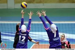 رقابت چهار تیم برتر والیبال بانوان در هفته پایانی دور رفت