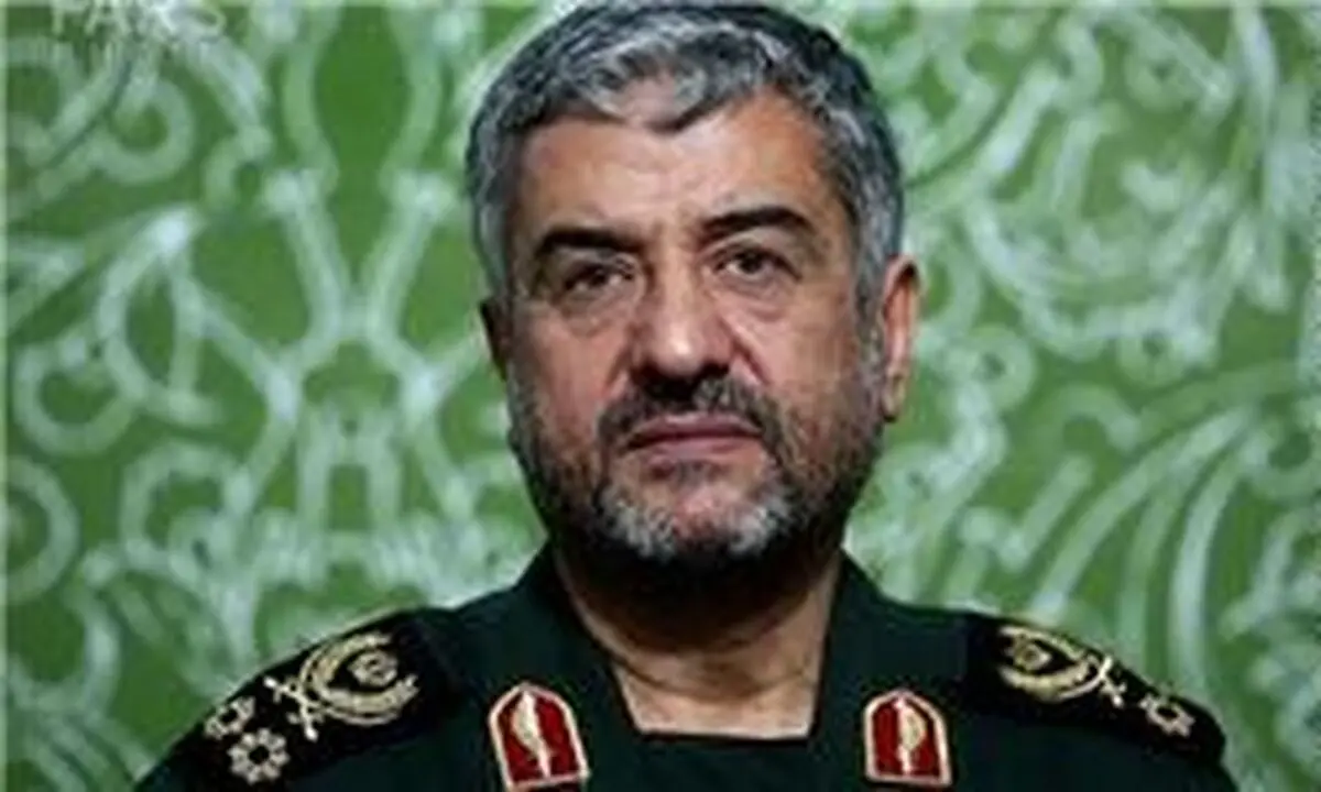فرمانده کل سپاه درگذشت برادر سرلشکر صفوی را تسلیت گفت
