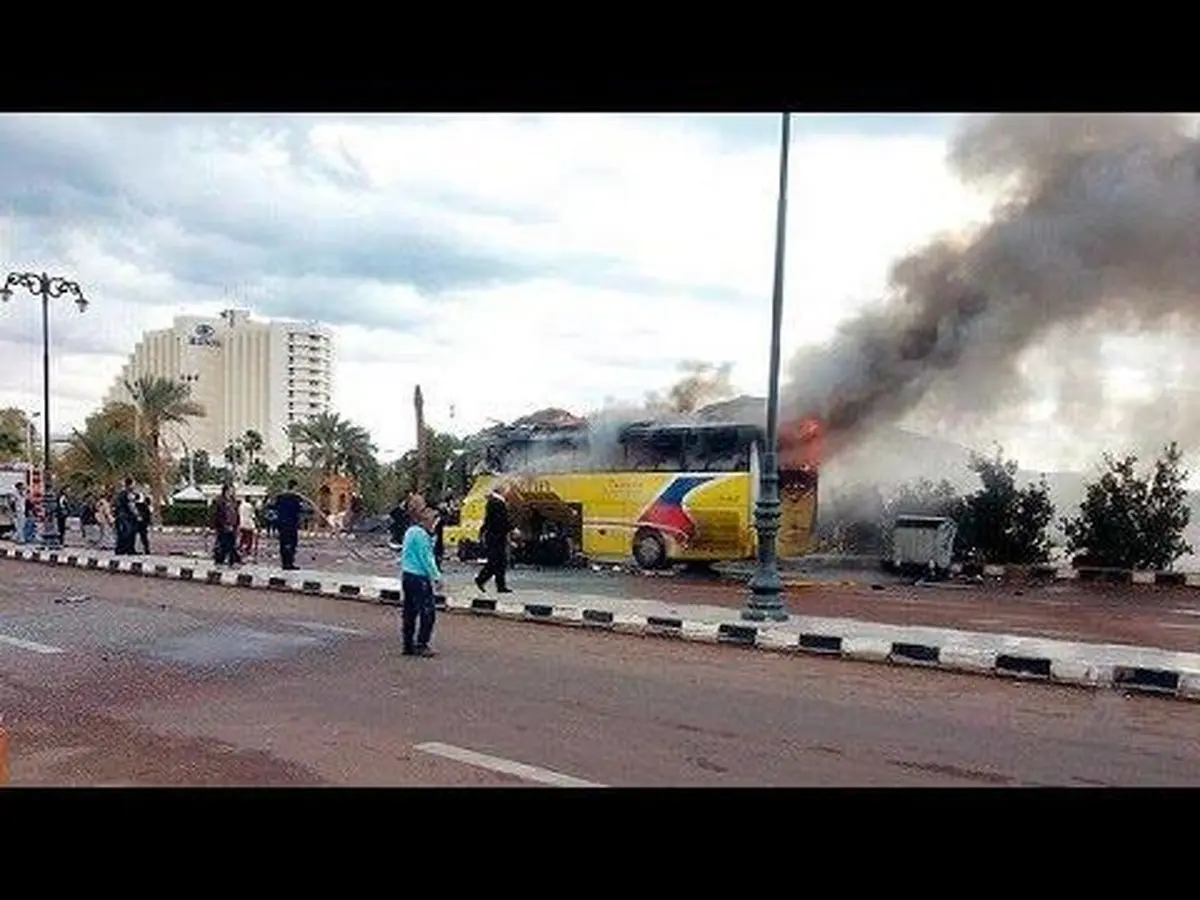 حمله به اتوبوس گردشگران اسرائیلی در مقابل هتل قاهره