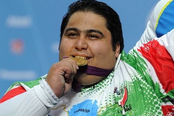 سیامند رحمان بدنبال رکورد ۳۰۰ کیلوگرمی در پارالمپیک ریو
