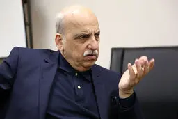 هر یک شاغل در ایران، ۴ نفر را اداره می‌کند/ دولت هر چه زودتر بازار را تحریک کند