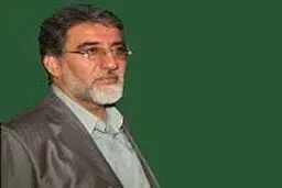 نیازمند تلفیق ادبیات و سیاست هستیم