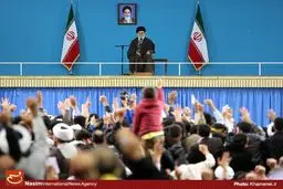 دیدار جمعی از مردم قم با رهبر معظم انقلاب