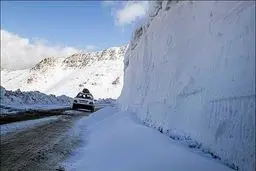 بارش سنگین برف در محورهای مواصلاتی مازندران/ انسداد محور کندوان از بامداد امروز