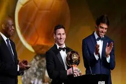 توپ طلا برای پنجمین بار در دستان مسی