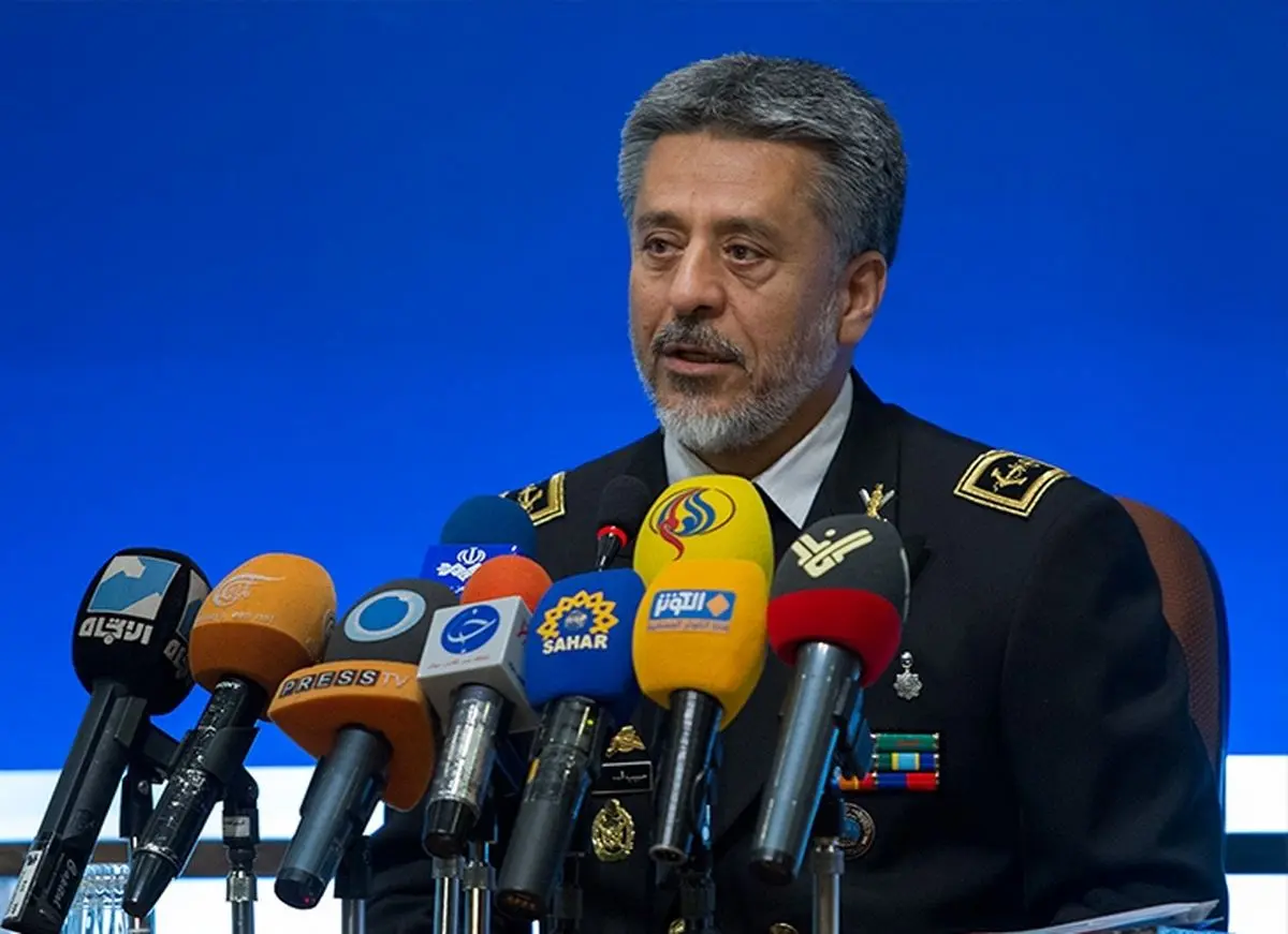 قدردانی بسیج دانشجویی دانشگاه تهران از فرمانده نیروی دریایی ارتش