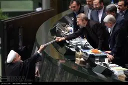 بودجه حقوق و مزایای نهاد ریاست جمهوری ۶۳ درصد بالا رفت، حقوق کارمندان ۱۲ درصد!