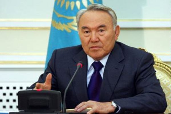 انحلال پارلمان قزاقستان