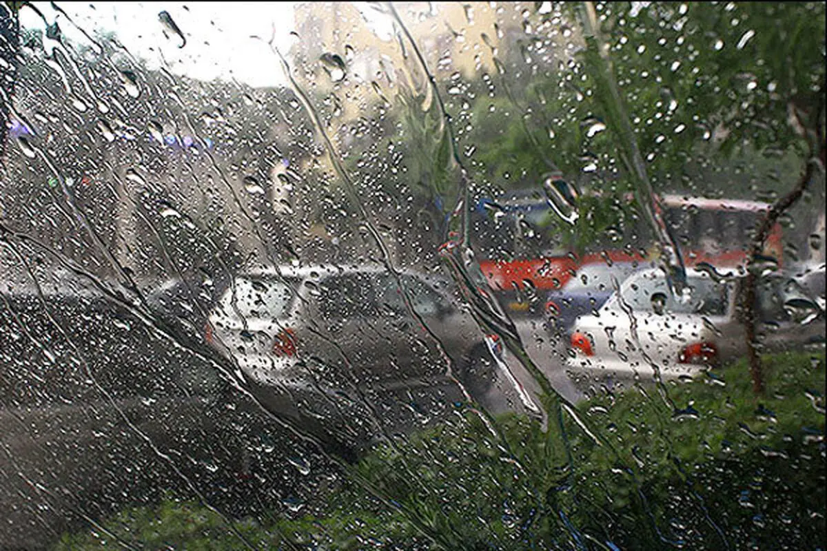هوای تهران در ۲۴ ساعت آینده بارانی می‌شود