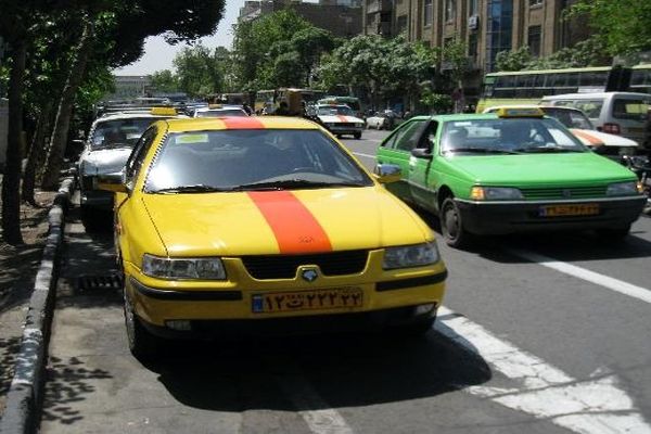 ناوگان تاکسی‌های تهران به کال‌سنتر مجهز می‌شوند