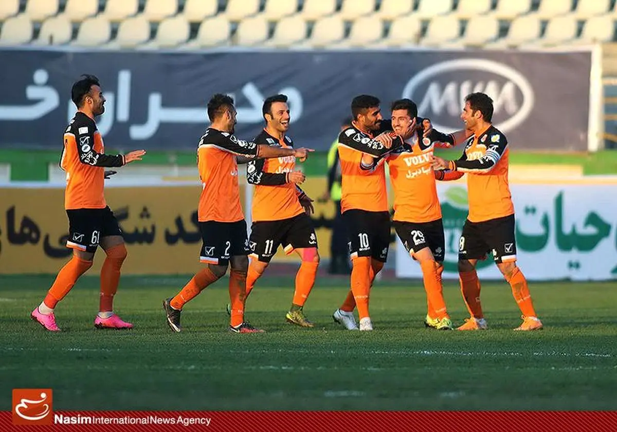 سایپا با غلبه بر ذوب‌آهن، سوم شد