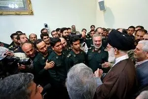 گزینه‌های روی میز زیر پای سربازان خدا