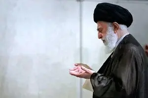 به این که حتی یک نفر از جوانان کشور، در نماز سهل‌انگاری نکند همت گمارید
