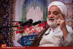 قرائتی از تمبر یادبود بیست‌ و چهارمین اجلاس سراسری نماز رونمایی نکرد!