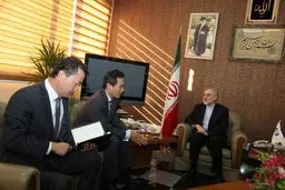 صالحی: علاقمند به گسترش همکاری در زمینه‌ راکتورهای کوچک هستیم