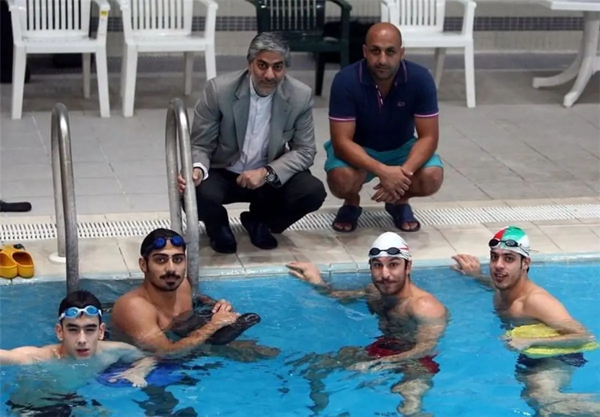 هاشمی از اردوی تیم‌های ملی شنا و شیرجه بازدید کرد