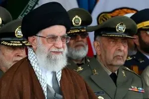 سرلشکر سلیمی عنصر مؤثر در جذب بدنه متعهد ارتش به خدمات انقلاب بود