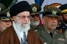 سرلشکر سلیمی عنصر مؤثر در جذب بدنه متعهد ارتش به خدمات انقلاب بود