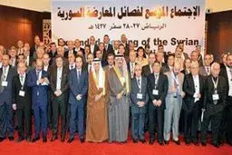 عطوان: معارضان سوری هیچ اختیاری از خود ندارند