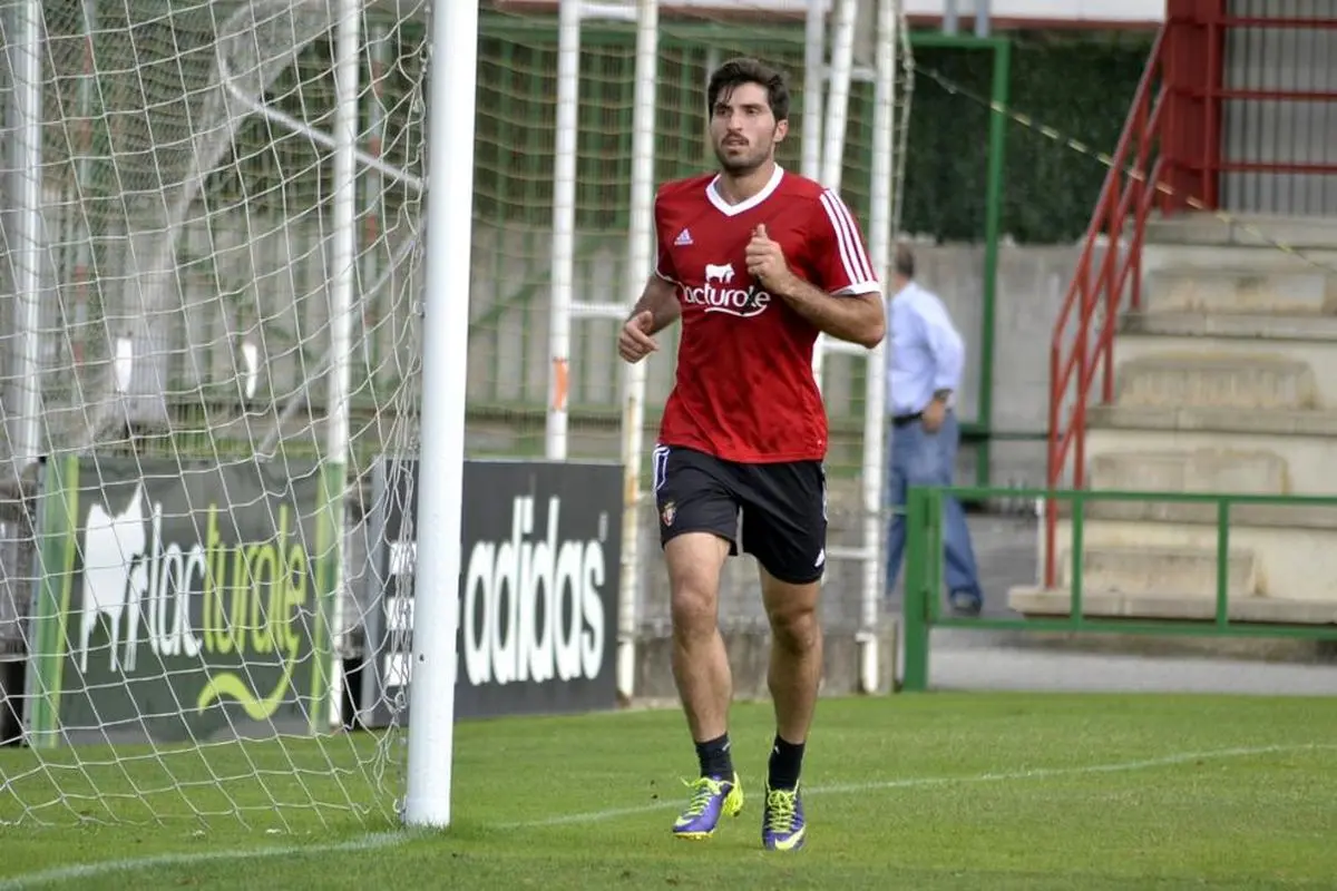 پانیونیوس در حضور انصاری‌فرد برابر پائوک متوقف شد