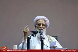 آمریکا به دنبال نفوذ در مجلس خبرگان و شورای اسلامی است