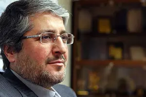 قبل از تحریم‌ها برای خرید هواپیما از فرانسه مذاکره می‌کردیم/ تحویل فوری هواپیماهای نو سخت است
