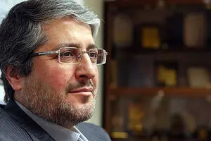 قبل از تحریم‌ها برای خرید هواپیما از فرانسه مذاکره می‌کردیم/ تحویل فوری هواپیماهای نو سخت است