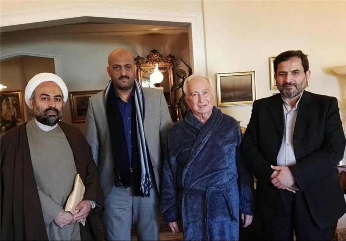 حسرت دیدار با قیصر امین‌پور برایم مانده است