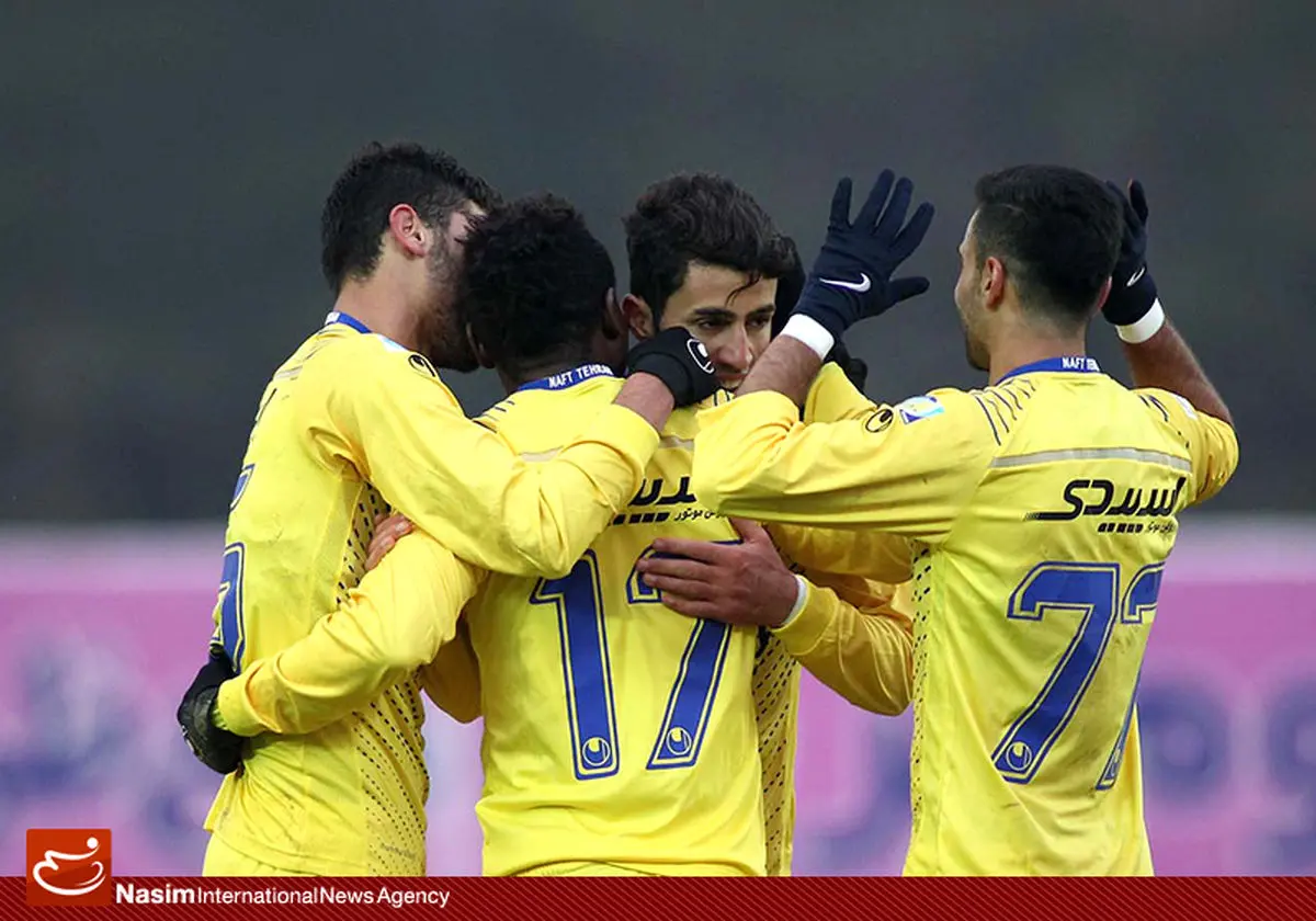 نفت تهران برنده به رختکن رفت؛ تراکتورسازی متوقف شد