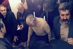 سردار قاسم سلیمانی در منزل شهید الله دادی