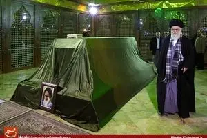 حضور رهبر انقلاب در مرقد امام خمینی(ره) و گلزار شهدا