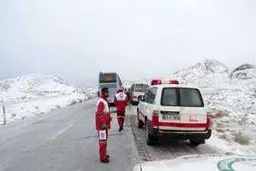 نجات ۱۰۰ خودروی گرفتار در گردنه اسالم به خلخال