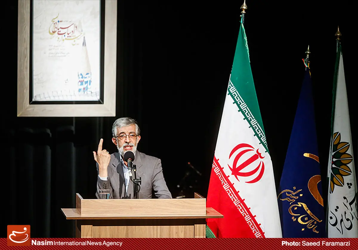 باید امید دشمنان به ناآگاهی نسل جوان از تاریخ را ناامید کنیم