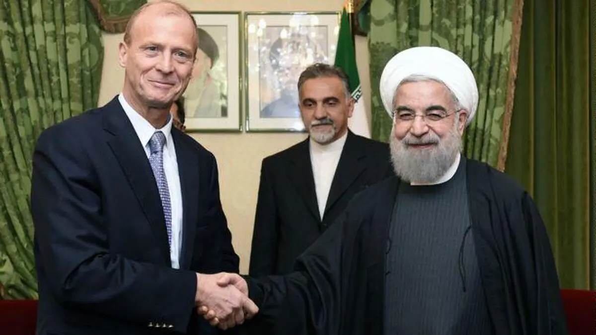 دولتمردان یک هواپیمای پر مصرف و بی مشتری را خریدند!/ دولت روحانی خط تولید " ای ۳۸۰ " را از تعطیلی نجات داد
