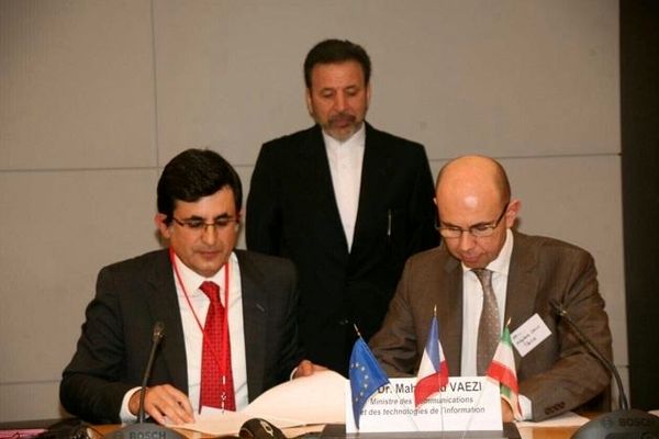 امضای تفاهم‌نامه همکاری ICT بخش خصوصی ایران و فرانسه بدون حضور وزیر فرانسوی