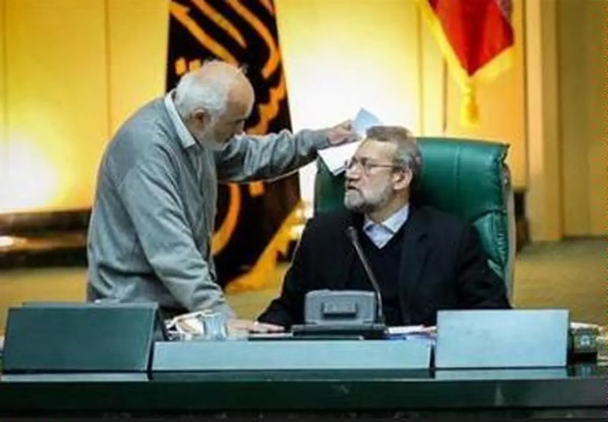 توکلی خطاب به لاریجانی: انتظار می‌رفت به نحوه برخورد با تجمع‌کنندگان مقابل وزارت نفت تذکر دهید