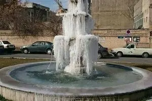 یخ زدن فواره میدان دارآباد