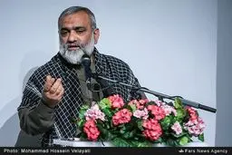 اینکه مثل شیخ‌نشینان عربی دست در جیب کنیم و فقط بخریم، درست نیست