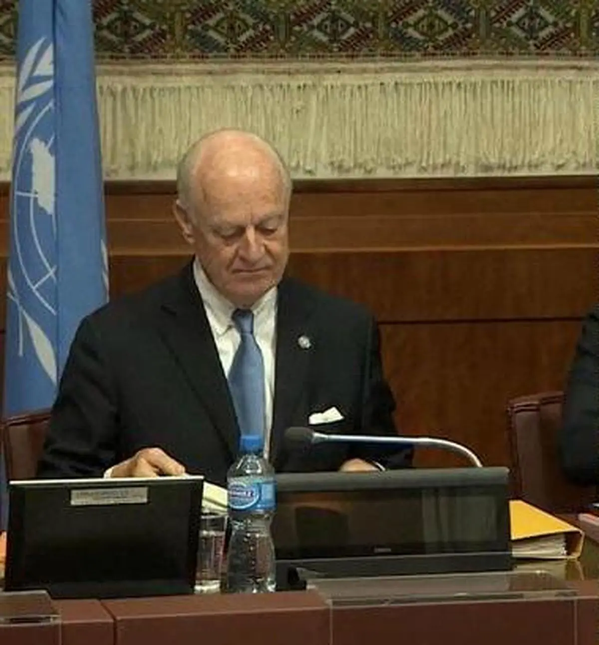 مذاکرات ژنو با دیدار دی‌میستورا و مخالفان سوری رسما آغاز شد