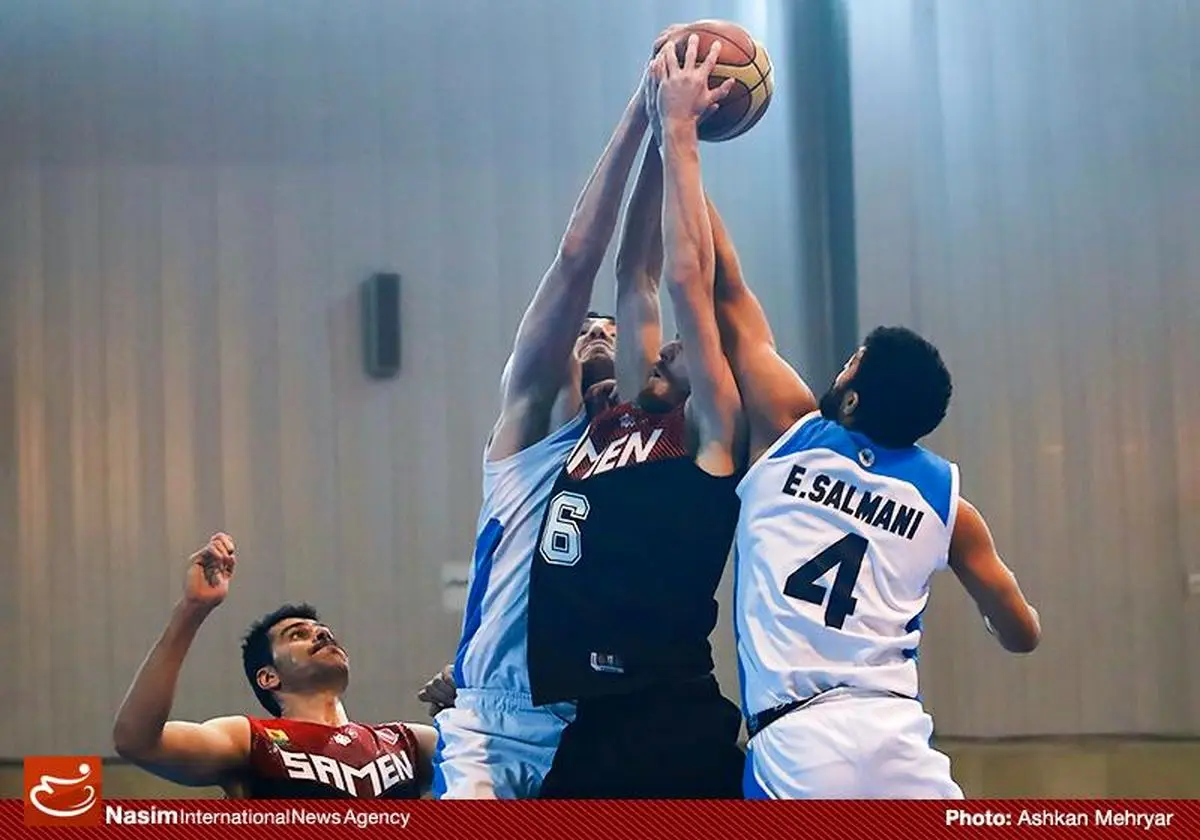 دیدار تیم‌های بسکتبال دانشگاه آزاد و ثامن مشهد