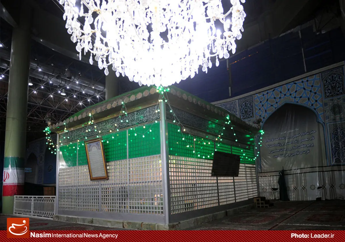 مدیران و کارکنان وزارت کشور با آرما‌ن‌های امام راحل و شهدا تجدید میثاق کردند