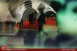 شلتاقِ سیگار و تنهایی انسانِ معاصر در برج میلاد!