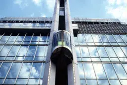 تنها نیم درصد از آسانسورهای شهر تهران استاندارد است